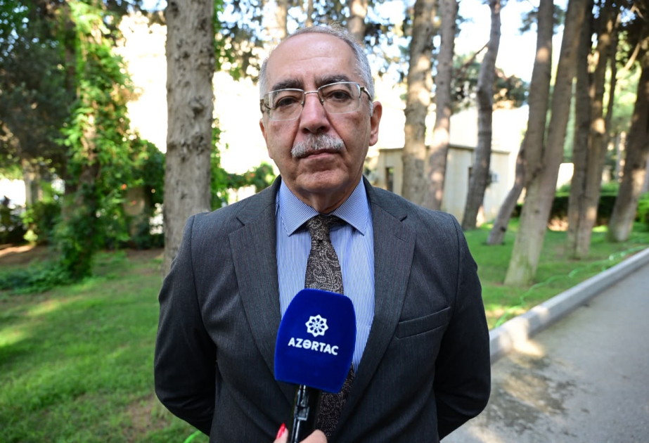 Cahangir Səlimxanov: Müslüm Maqomayevin sənəti zamanın fövqündə dayanır