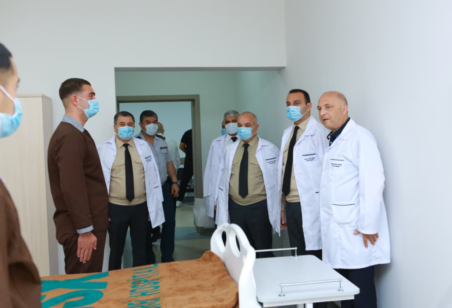 Hərbi Prokurorluğun rəhbər vəzifəli şəxsləri DSX-nin hospitalını və hərbi hissələrini ziyarət ediblər