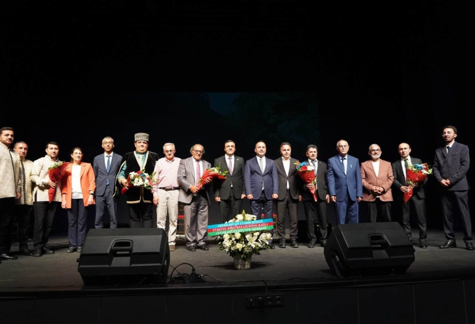 Sazın və sözün birliyi: Ərzurumda Türk dünyasının aşıq sənəti təbliğ olunub