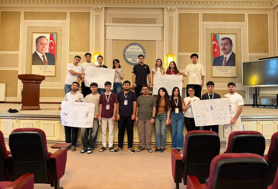 BDU-nun “Bir yay, min xatirə” düşərgəsi maraqlı layihələrlə davam edir