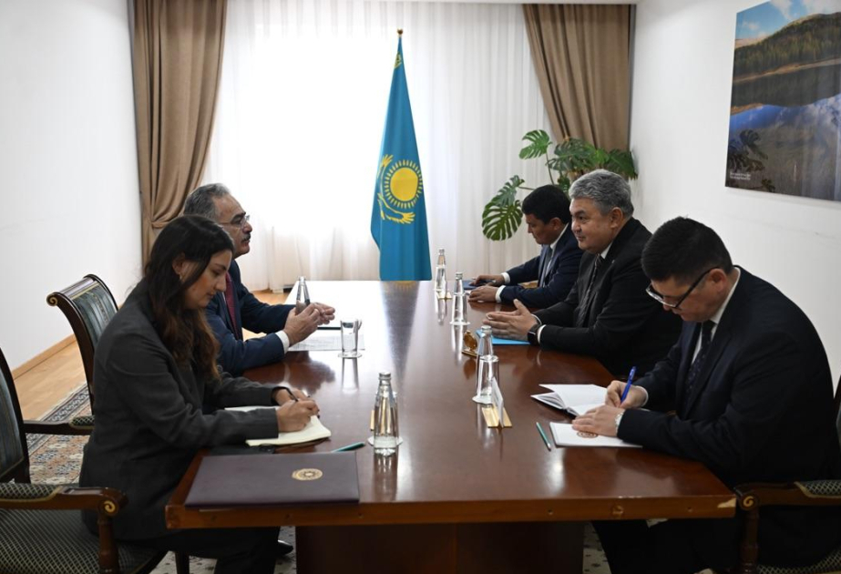 L'Azerbaïdjan et le Kazakhstan discutent de leur coopération économique et commerciale