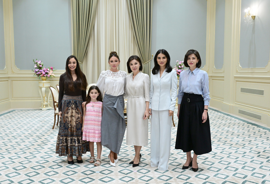 First Ladies of Azerbaijan and Uzbekistan held one-on-one meeting over tea in Tashkent