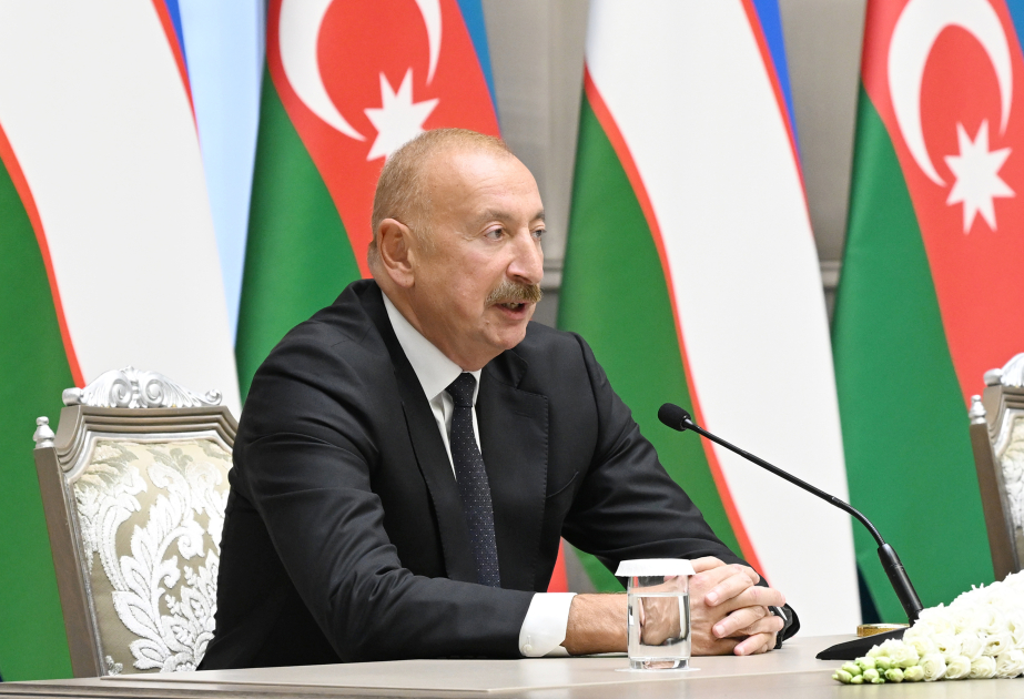Prezident İlham Əliyev Qarabağa investisiyaların cəlb olunmasında Özbəkistan Prezidentinin xüsusi rolunu qeyd edib