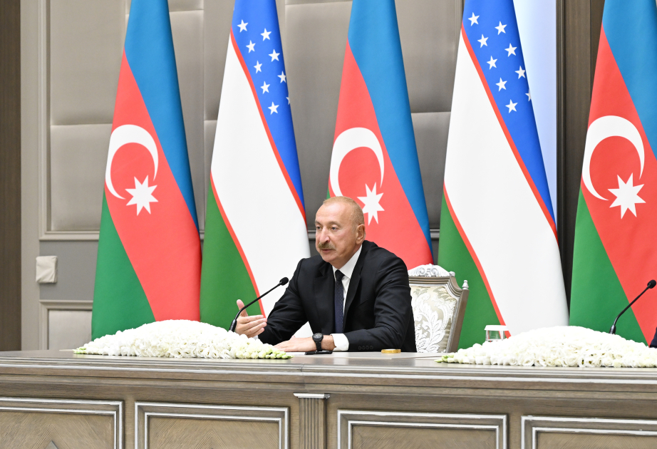 Presidente Ilham Aliyev invita a Shavkat Mirziyoyev a realizar una visita de Estado a Azerbaiyán