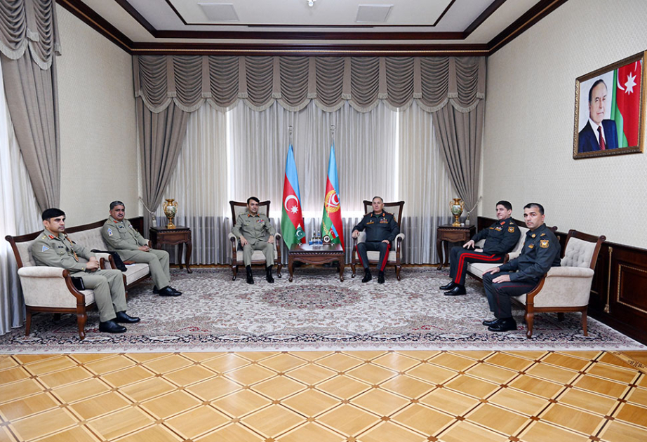 Azerbaijan, Pakistan explore military cooperation