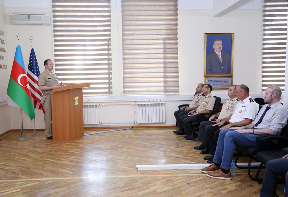 Открылись четырехмесячные курсы английского языка для азербайджанских военнослужащих