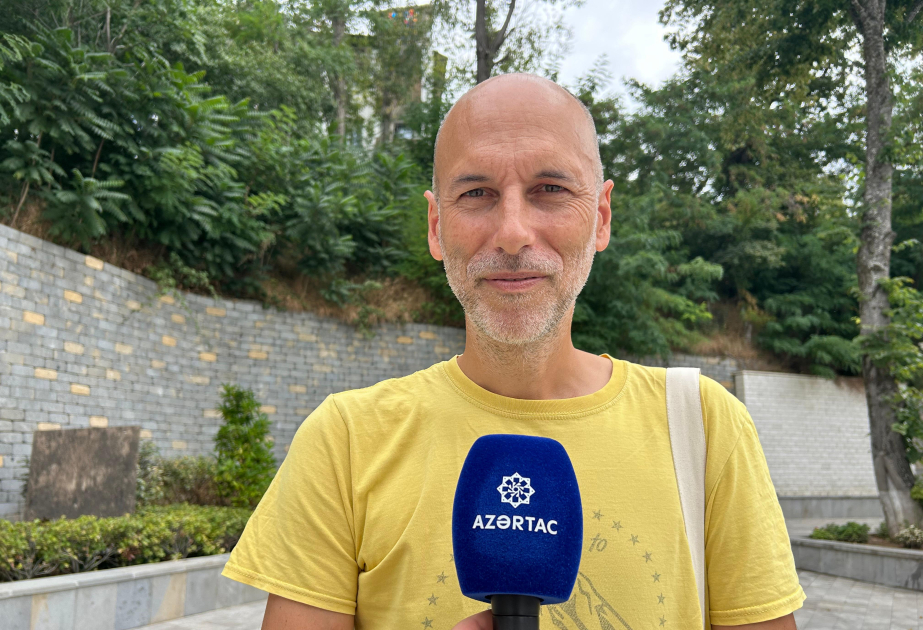Fransalı rejissor: “La Leproduction” filmi dialoqsuz olması ilə diqqət çəkir