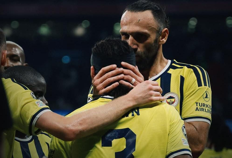 Fenerbahce beat Lyon 2-1 to return to Champions League after 17 seasons