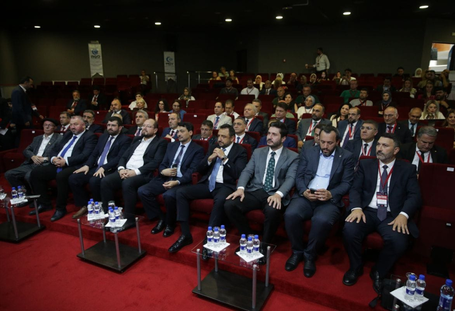 Folklor İnstitutunun əməkdaşları Sarayevoda keçirilən simpoziumda məruzə ediblər