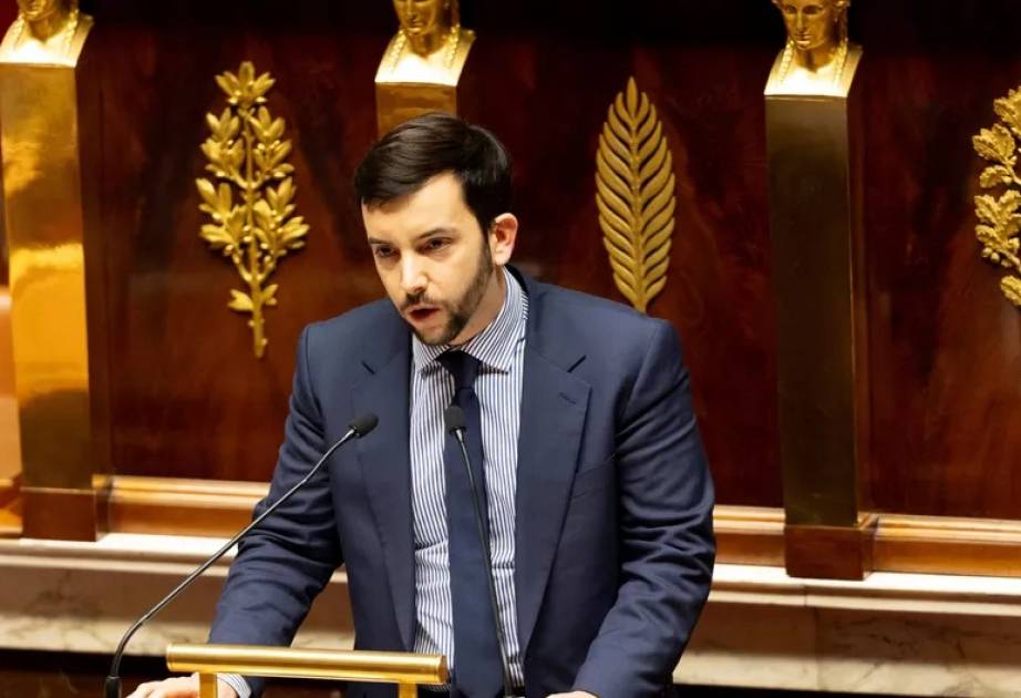 Lö Pen prezident seçilərsə, Fransada hicabla bağlı qadağalar tətbiq olunacaq