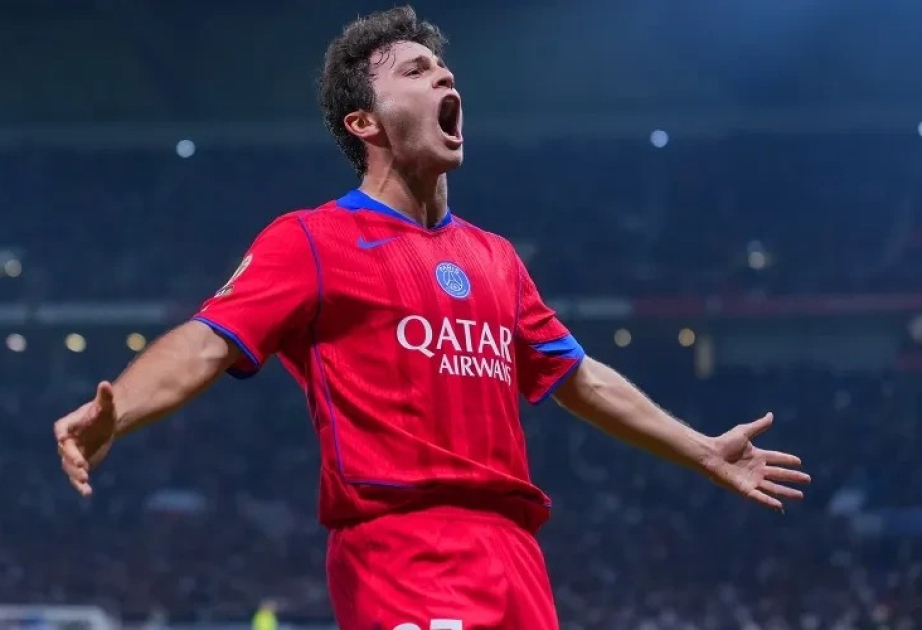PSJ-də illik 8,5 milyon avro qazanan futbolçu məşqə ucuz avtomobillə gəlib