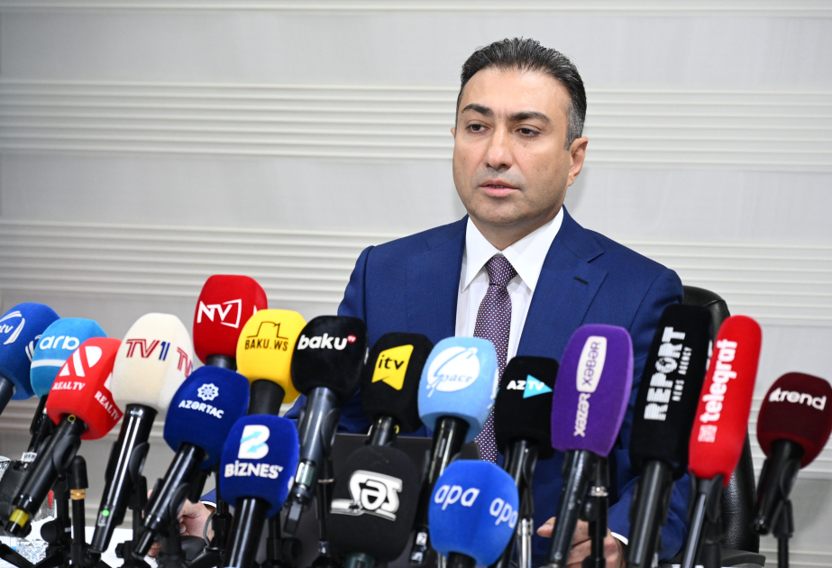 الرئيس التنفيذي لهيئة إدارة المناطق الطبية يعلن زيادة أجور أكثر من 72 ألف عامل صحي في أذربيجان