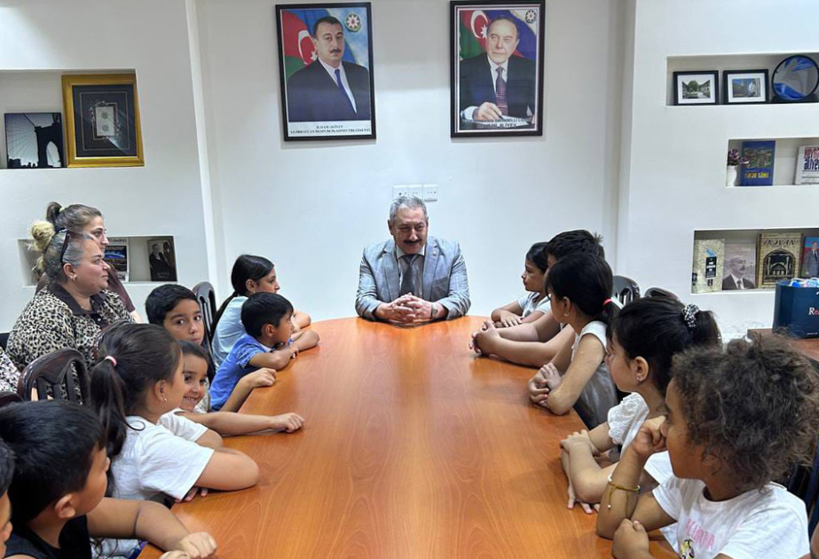 Nərimanov rayonunda Qərbi azərbaycanlı məktəblilərlə görüş keçirilib