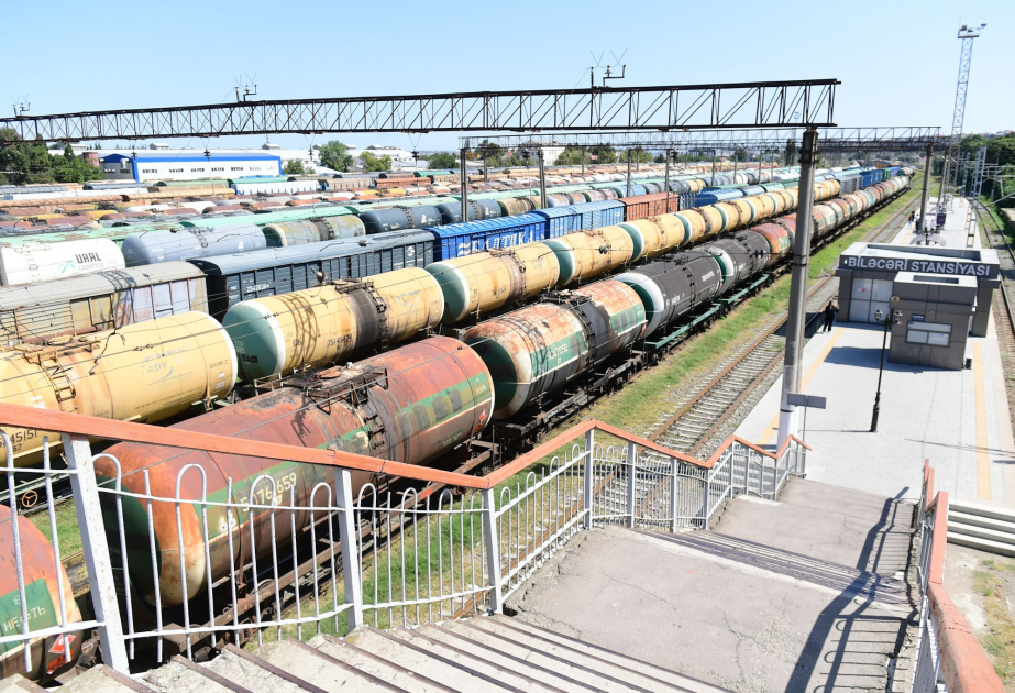 Azerbaijan sends another batch of petroleum products to Armenia