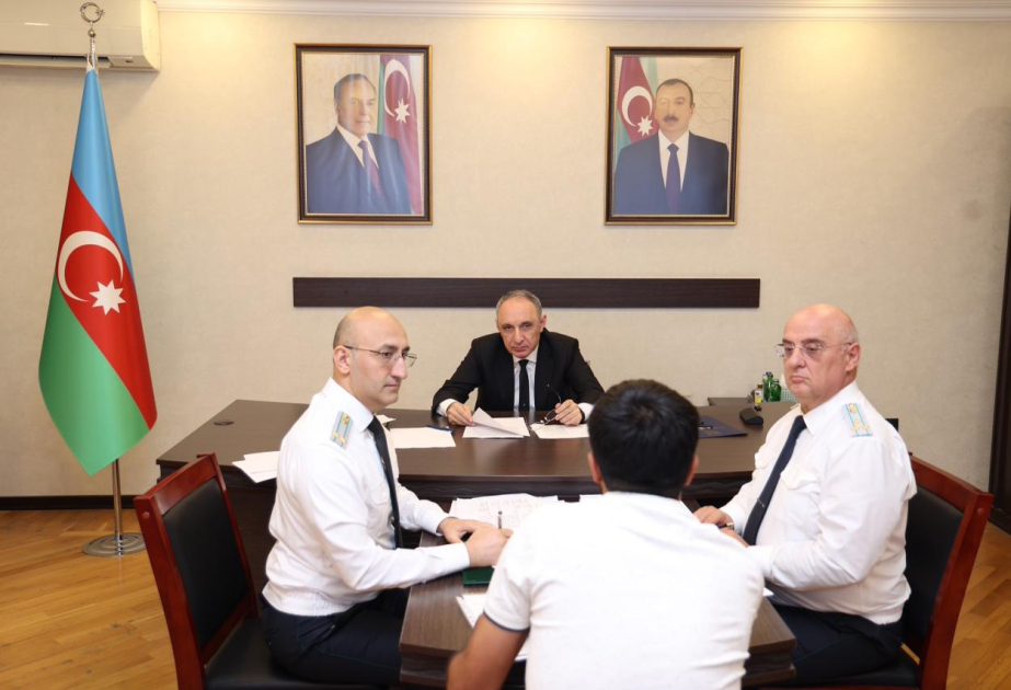 Baş prokuror paytaxtın Yasamal rayonunda vətəndaş müraciətlərini dinləyib