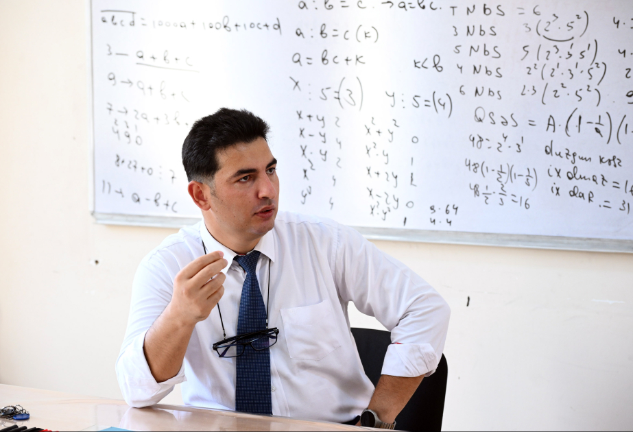Çətin məsələ qarşısında nə etməli? – riyaziyyat müəllimindən şagirdlərə çağırış VİDEO