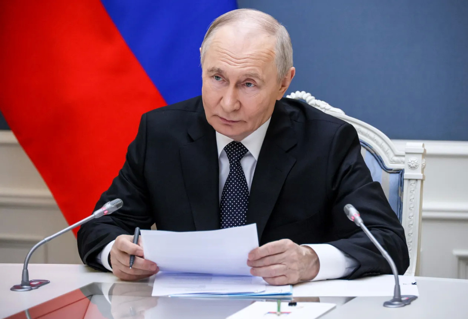 Putin: Əmrimlə Kiyevə zərbələr dayandırılıb
