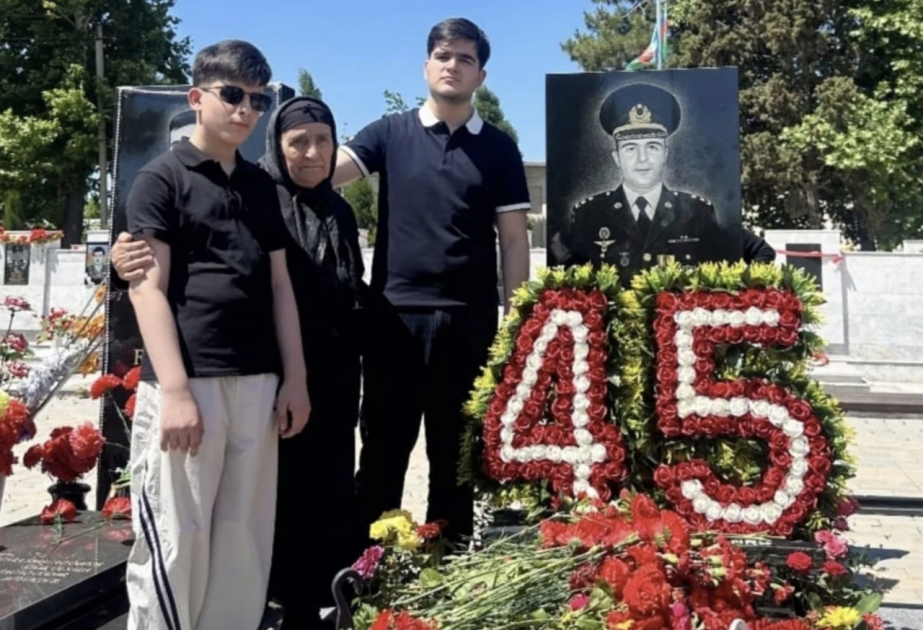 Xuraman Qənbərova: Şəhidlərimizin izini şəxsi yazılarla korlamaq yolverilməzdir