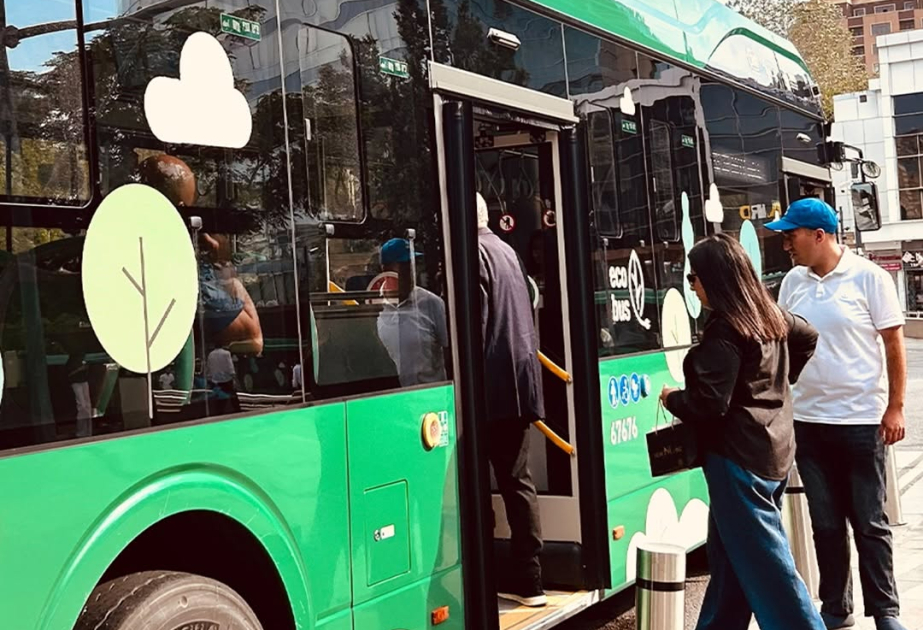 M2 nömrəli ekspres avtobusların sərnişinləri həm ön, həm də orta qapıdan ödəniş edə biləcəklər