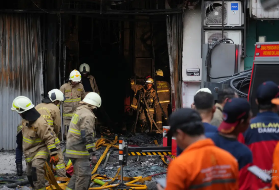 Market fire kills 11 in Indonesia