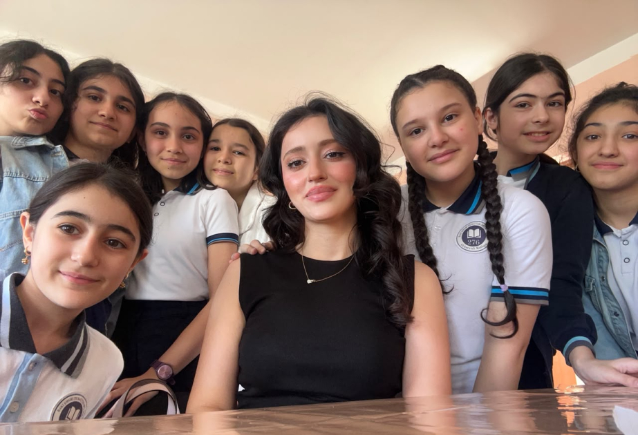 Musiqi müəllimi: Süni intellekt müəllimi tamamilə əvəz edə bilməz