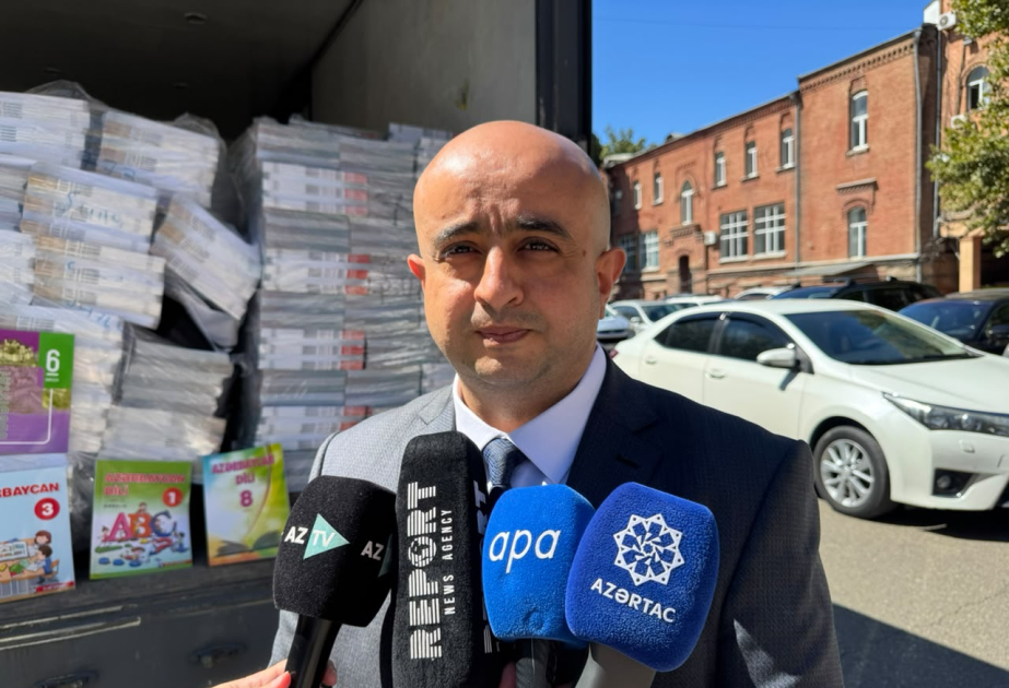 Azərbaycandan Gürcüstana 22 mindən çox dərslik göndərilib