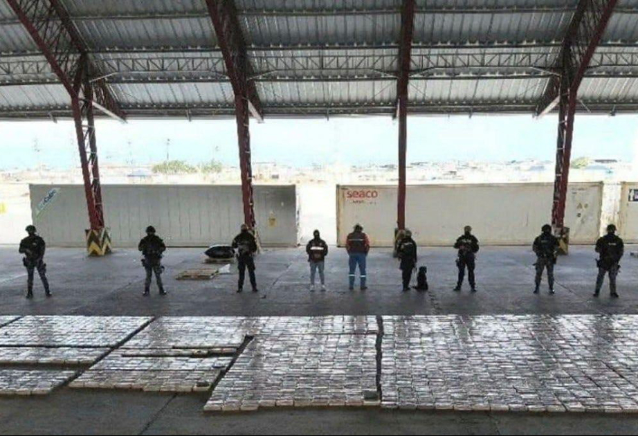 В Эквадоре перехватили свыше двух тонн кокаина, направлявшегося в Швецию