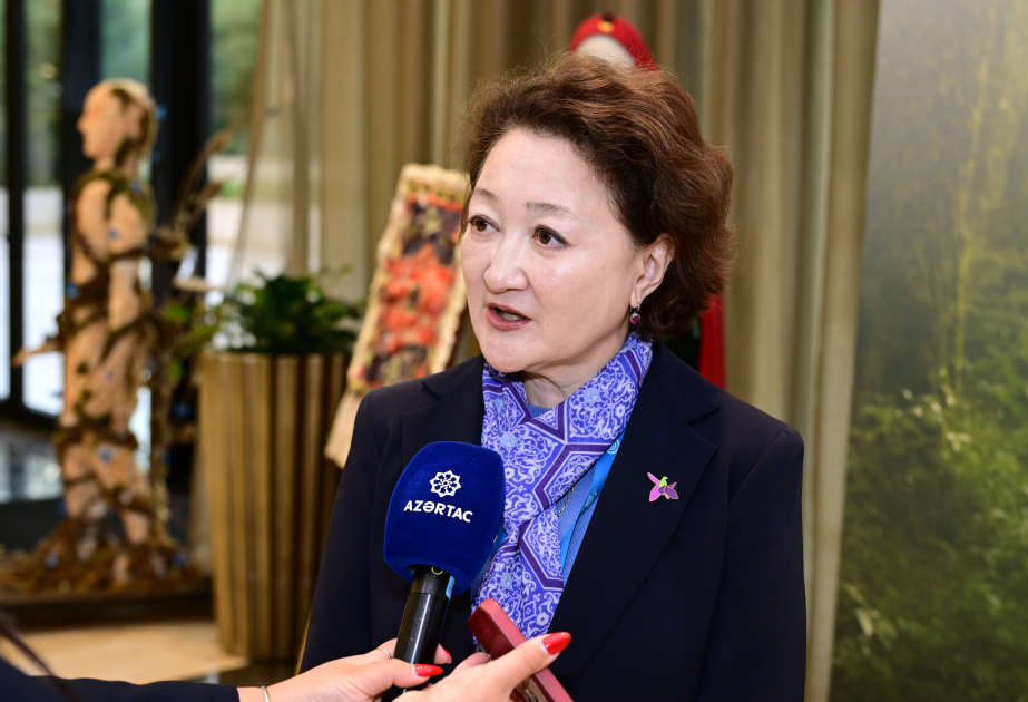 Aktotı Raimkulova: Dayanıqlı Moda Nümayişi sivilizasiyamızın ekoloji məsuliyyətini nümayiş etdirmək üçün düzgün formatdır