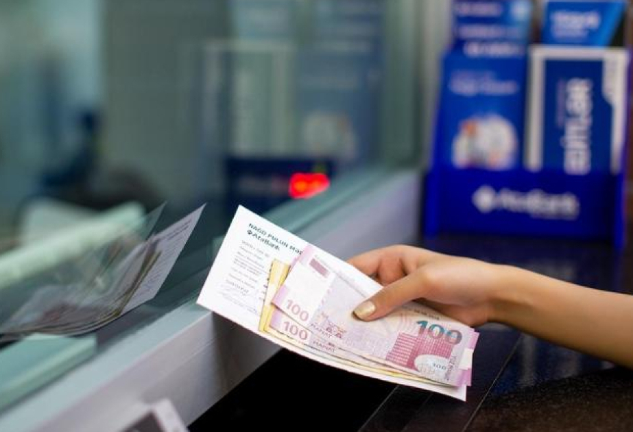Fiziki şəxslərin banklardakı əmanətləri 16 faizədək artıb