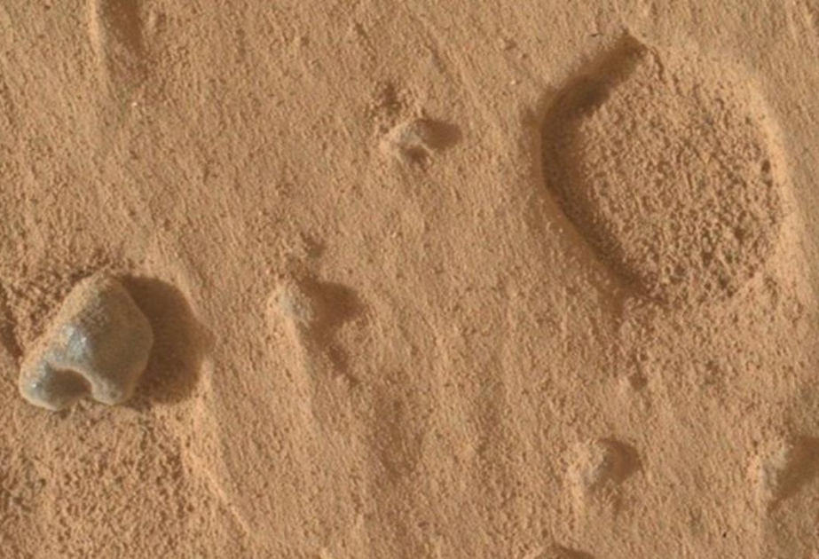 NASA found strange holes on Mars