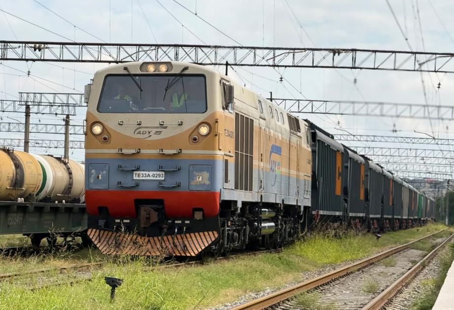 Azerbaijan sends another batch of transit cargo to Armenia