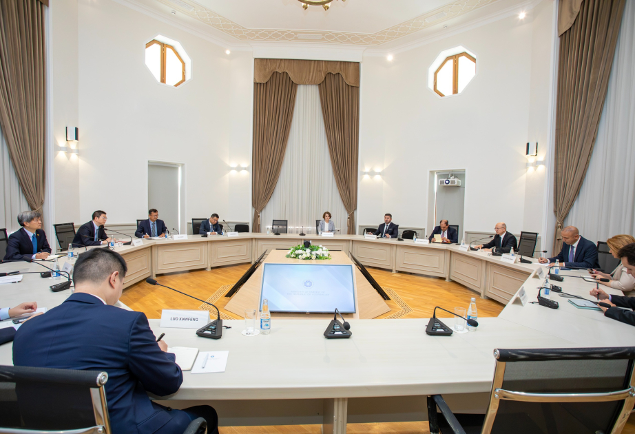 L’Azerbaïdjan et la Chine évaluent l’avancement de l’étude du réseau de transport d’électricité