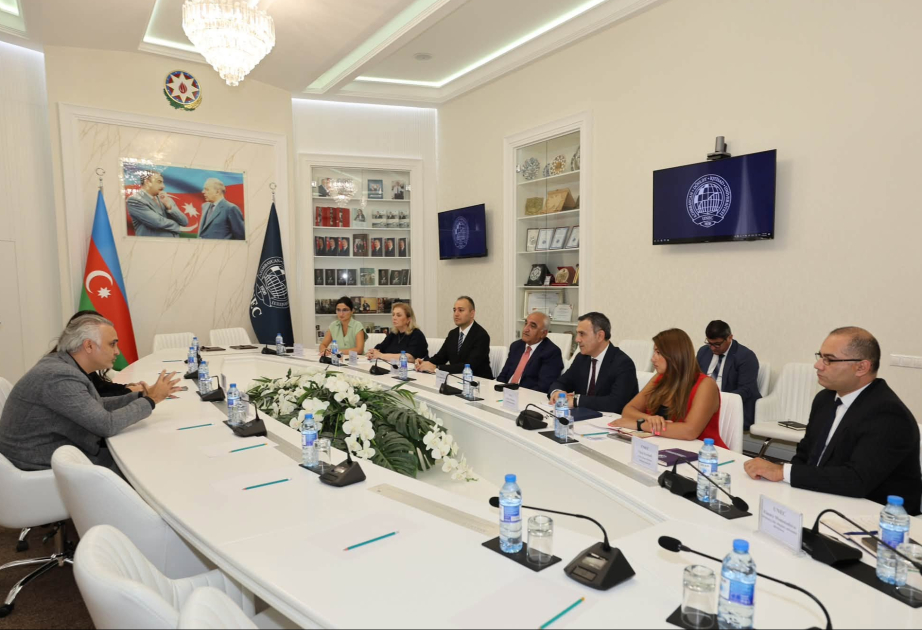 UNEC ilə Liv Bona Dea Hospital arasında əməkdaşlıq memorandumu imzalanıb