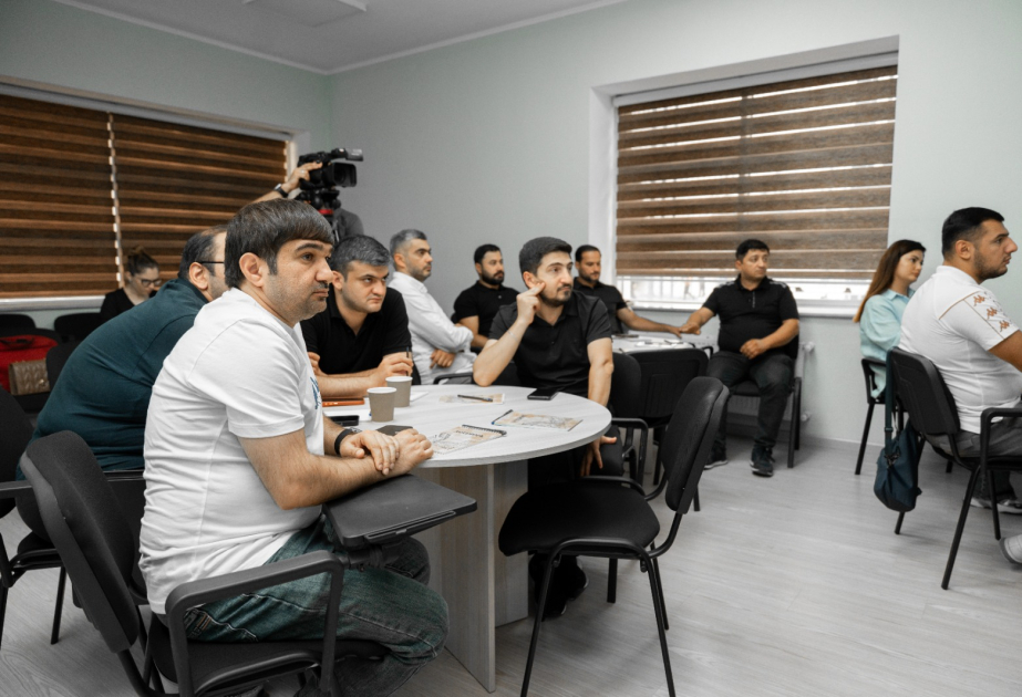 Bakı İqlim Həftəsi çərçivəsində “Futbolda dayanıqlılıq” mövzusunda seminar