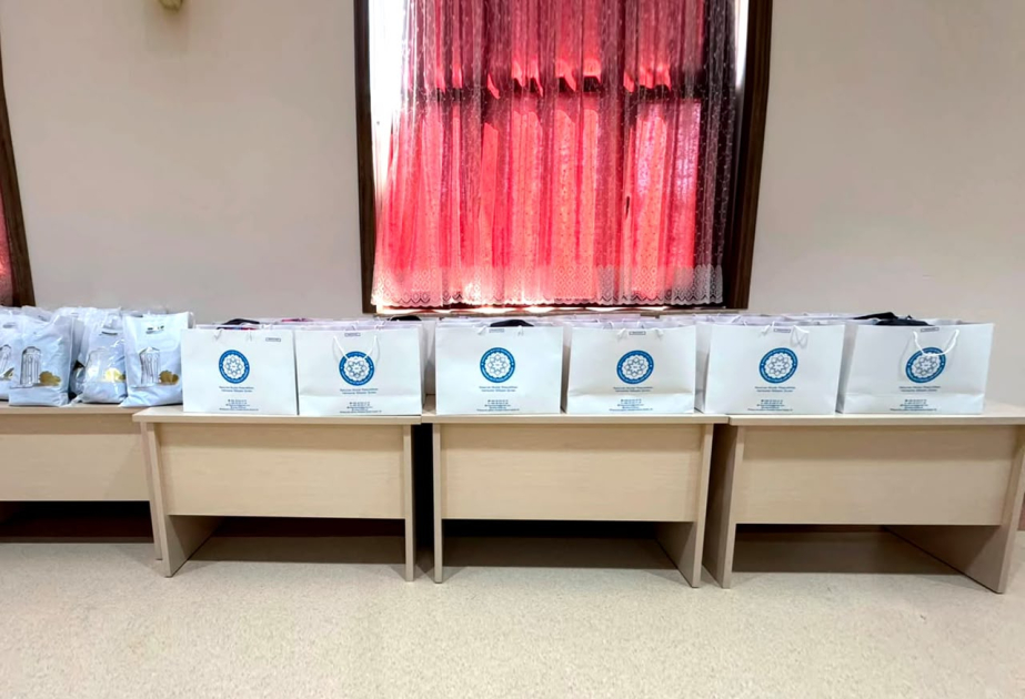Naxçıvanda xüsusi qayğıya ehtiyacı olan 115 uşağa məktəbli geyimi və məktəbli çantası təqdim olunub