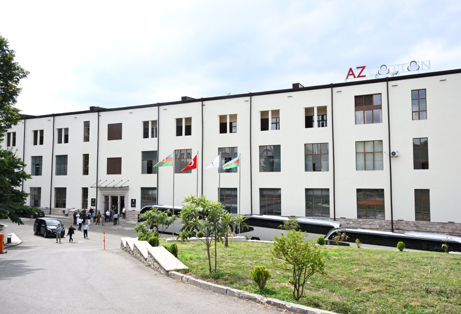 Diplomatic corps representatives tour Khankendi sewing factory