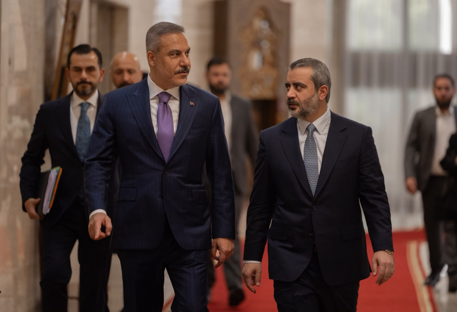 Turkish top diplomat visits Syria for talks on security, bilateral ties