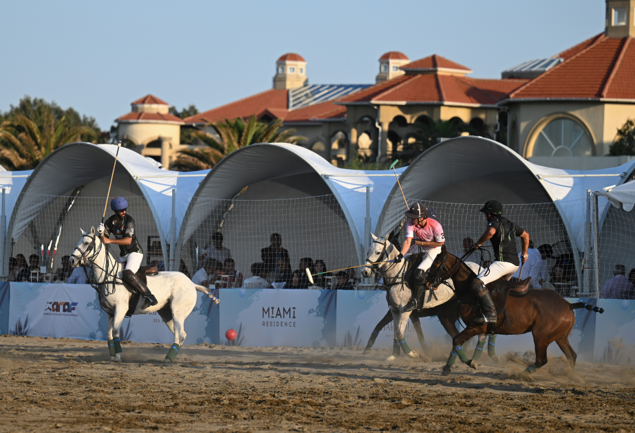 "Elit" polo klubu "Sea Breeze 2026" turnirinin qalibi olub
