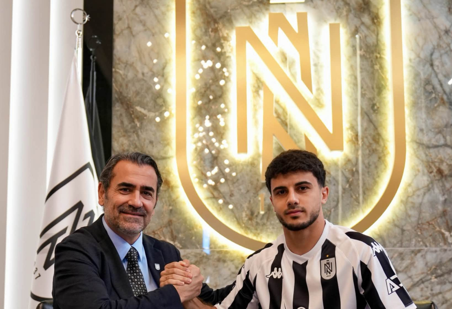 “Neftçi” futbolçusu ilə yeni müqavilə imzalayıb