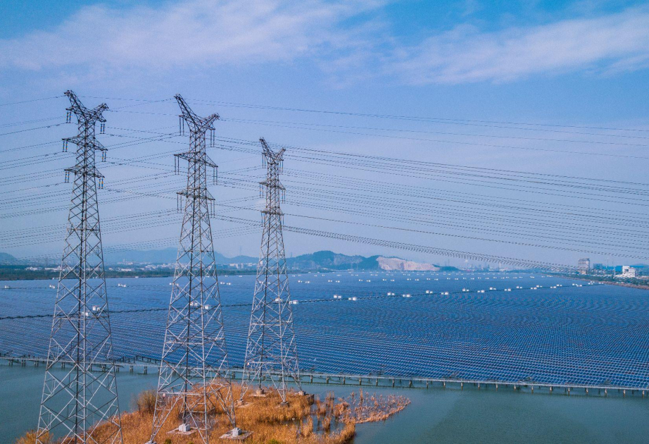 IRENA: 2050-ci ilədək qlobal enerji istehlakında elektrik enerjisinin payı 50 faizi ötə bilər