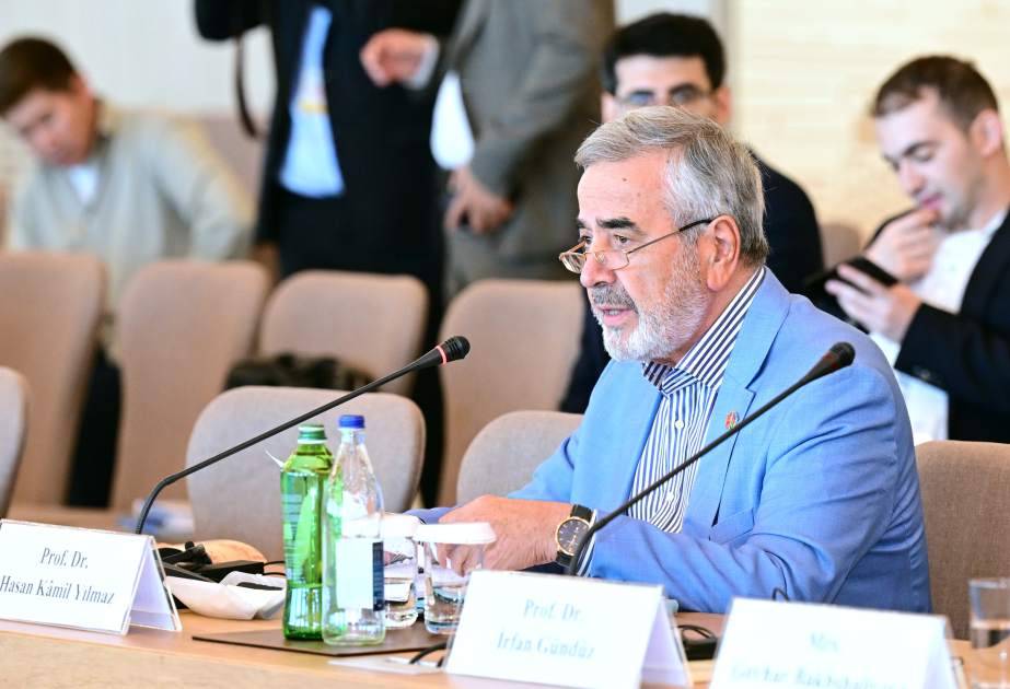 Hasan Kamil Yılmaz: Seyyid Yəhya Bakuvi Xəlvətilikdəki anlayışları sistemləşdirən ustaddır