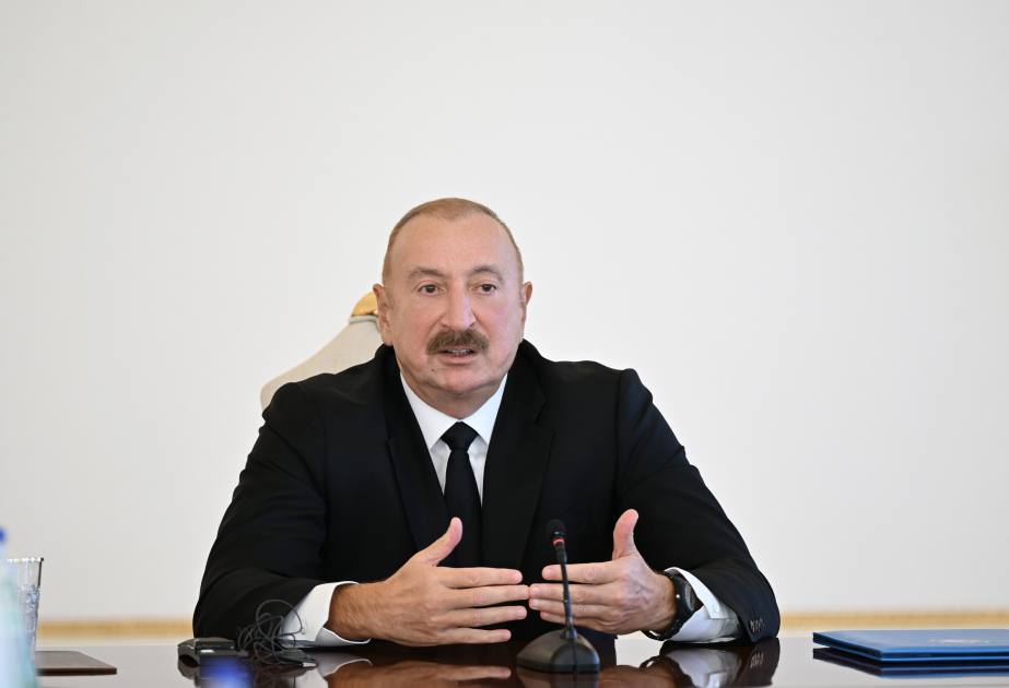 Президент: Некоторые события, происходящие в мире, и особенно в мусульманском мире, беспокоят всех нас