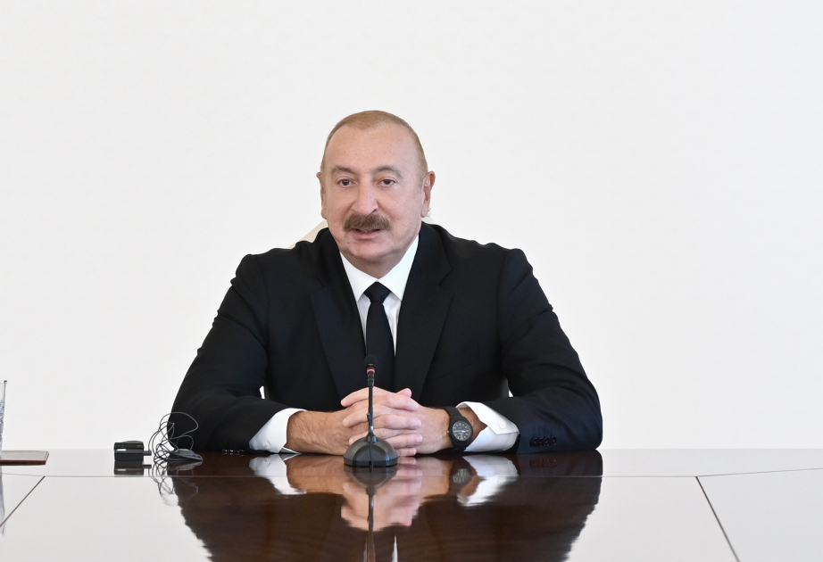 Президент Ильхам Алиев на встрече с религиозными лидерами рассказал о разрушении Арменией мечетей