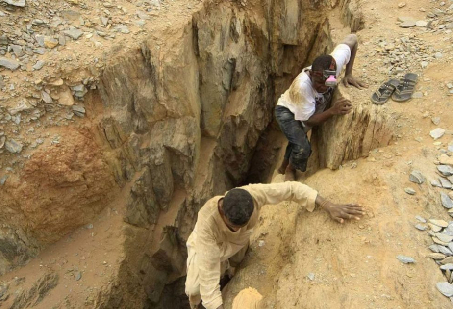 Sudanda qızıl mədəninin çökməsi nəticəsində azı 60 işçi ölüb