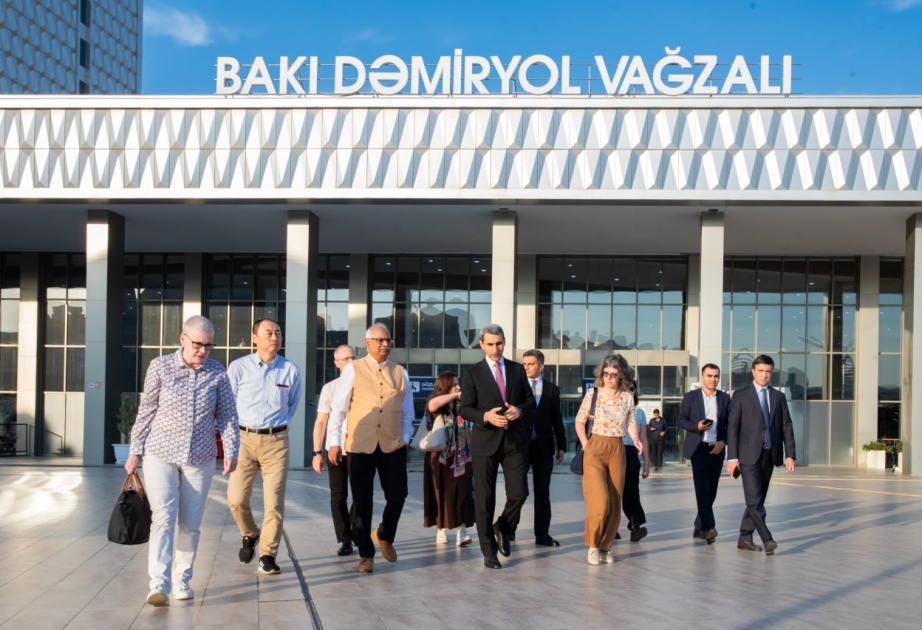 Representatives of Asian Development Bank briefed on development of Azerbaijan’s railway system