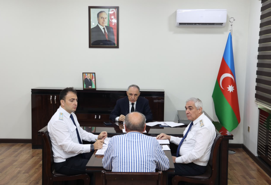 Baş prokuror Şamaxıda vətəndaşların müraciətlərini dinləyib