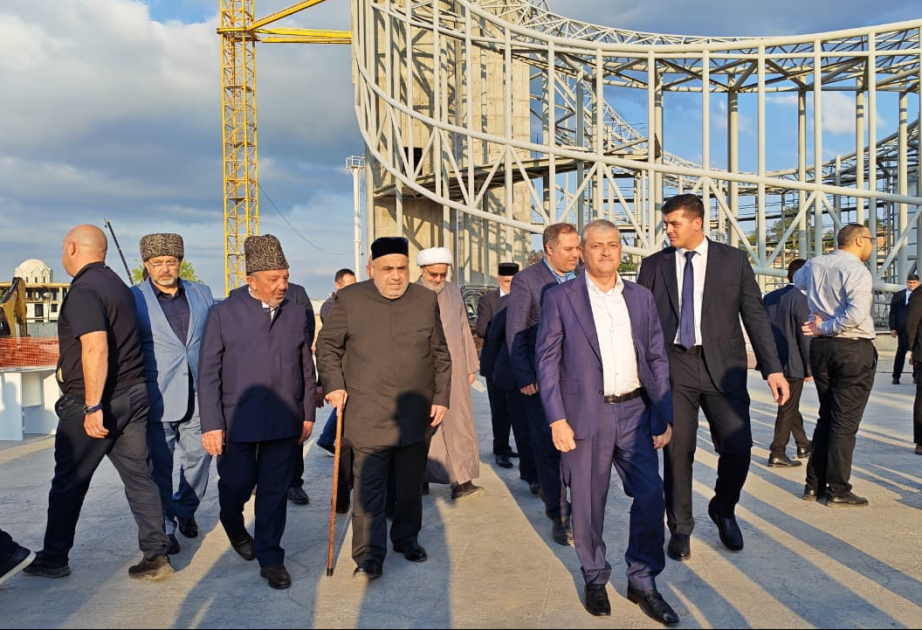 Seyid Yəhya Bakuviyə həsr olunmuş konfransın iştirakçıları Şuşa şəhəri ilə tanış olublar