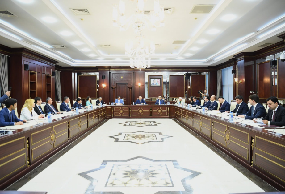 Milli Məclisin Müdafiə, təhlükəsizlik və korrupsiya ilə mübarizə komitəsinin payız sessiyasında ilk iclası keçirilib