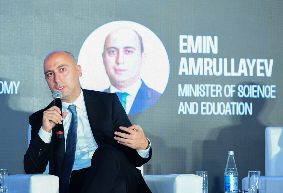Emin Əmrullayev: Fundamental təhsil göstəricilərinin yaxşılaşdırılması xüsusi əhəmiyyət daşıyır