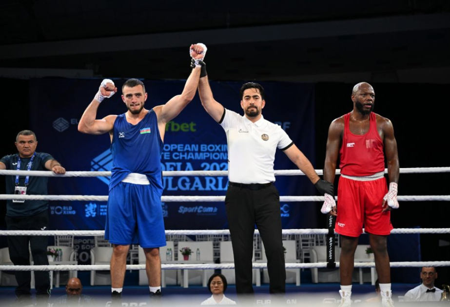 Два азербайджанских боксера стартовали на чемпионате Европы с победы